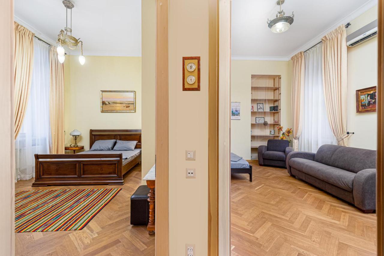 Grecheskaya Street Art Apartment Odessa Exterior foto